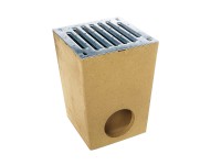 Hofablauf Self aus Polymerbeton mit Rost Stahl Verzinkt