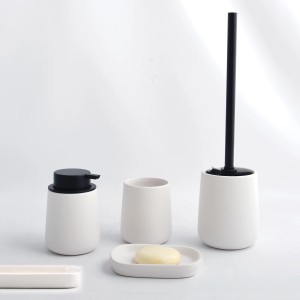 Set bagno MSV Maonie in ceramica bianca con portasapone, dispenser, bicchiere e scopino WC.