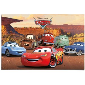 Maxi poster Cars avec Flash McQueen et ses amis dans un paysage désertique, 61x91,5 cm.