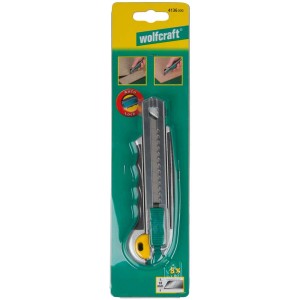 Taglierino Wolfcraft con lama a segmenti 18mm in blister, corpo in metallo con zona soft, sistema autolock.