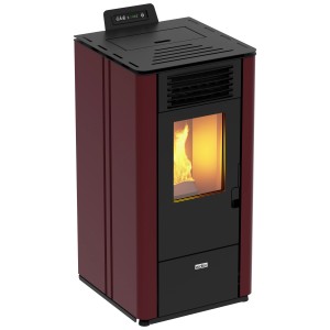 Poêle à granulés Ecofox Fenice Bordeaux (6,9 kW) avec flamme dans la chambre de combustion.