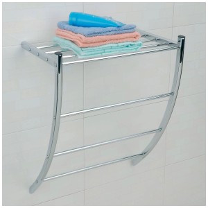 Porte-serviettes mural MSV en acier chromé avec serviettes et gel douche.