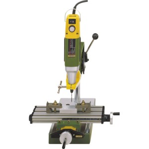 Tavola a croce Proxxon Micro KT 70 con supporto per trapano e pezzo.