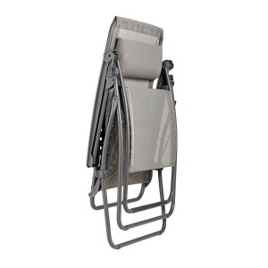 Sedia relax Lafuma RSXA Clip XL Batyline® Terre piegata, salvaspazio per il trasporto e lo stoccaggio.