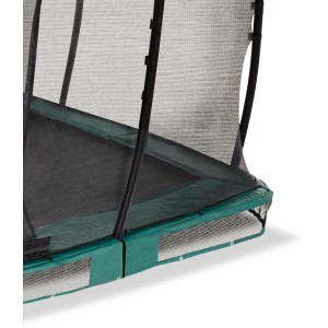 Dettaglio: Trampolino interrato verde EXIT Allure Classic con rete di sicurezza.