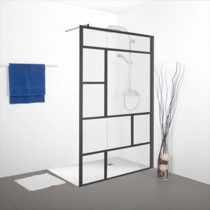 Freistehende Breuer Duschwand Industriell II mit schwarzem Rahmen und klarem Glas.