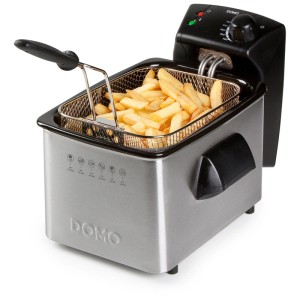 Friggitrice Domo DO464FR in acciaio inox con patatine fritte nel cestello.
