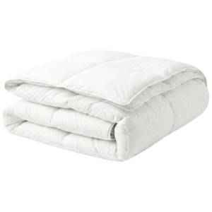 Piumino Beliani Serrato bianco, 200x200 cm, in cotone Japara, piegato. Set 4 stagioni.