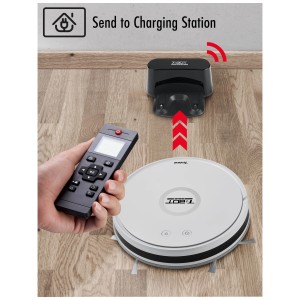 Robot aspirateur Trisa T-Bot Lite avec station de charge et télécommande sur sol en bois.