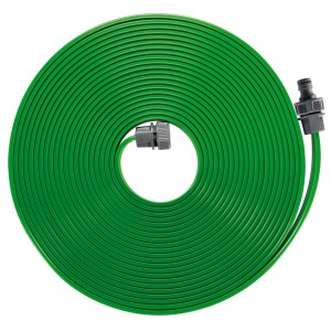 Tubo per irrigazione Gardena (15 m) verde arrotolato con connettori per irrigazione giardino.