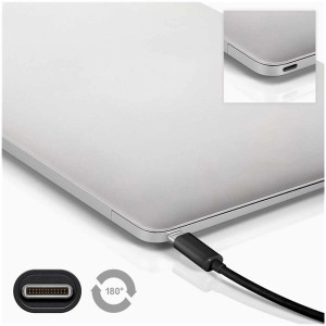 Cavo USB 3.2 nero (USB-C su USB-C, 50 cm) collegato al laptop.