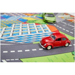 Tapis de jeu pour enfants Andiamo avec voiture rouge, motif rue, 140x200 cm.