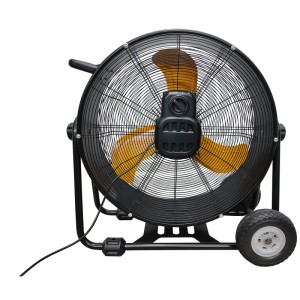 Ventilateur de sol Climatech VF-24MCDC, métal noir/orange, Ø 61cm, avec roues.