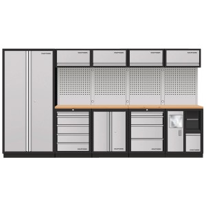 Arredo officina Kraftwerk con pannello forato, 2000x3635mm, composto da armadi, cassetti e piano di lavoro.