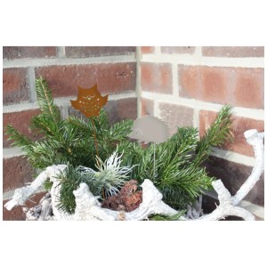 Dekorative Eule und Igel Gartenstecker aus Metall in Rost-Optik für Blumenkästen.