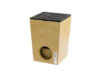 Hofablauf Self aus Polymerbeton mit Guss-Rost