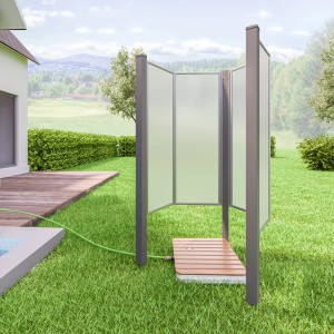 Doccia da giardino Breuer Fara-O con vetro sintetico satinato e profili grigi in giardino.