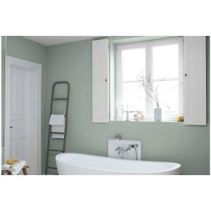 Bagno con pittura murale Light Green di Alpina Finest Colours. Parete verde opaco elegante.