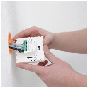 Installation du régulateur de température numérique Perobe avec sonde pour plancher chauffant.