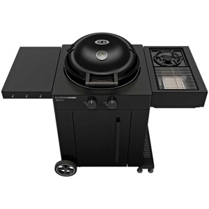 Barbecue a gas Outdoorchef Arosa 570 G Evo Plus, nero, con sfera a gas e fornello laterale.