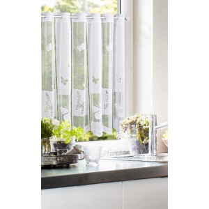 Panneau à lamelles blanc Neusser Collection 60x160 cm avec motif papillon à la fenêtre de la cuisine.