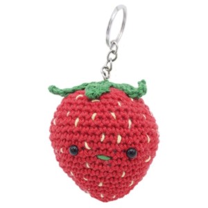 Kit Hardicraft per portachiavi all'uncinetto a forma di fragola, rosso, verde e giallo.