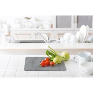 d-c-fix Set de table Rio Béton, 44x29 cm, sur table de cuisine avec légumes.