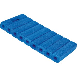 Coussin de jardinage bleu en mousse avec poignée.