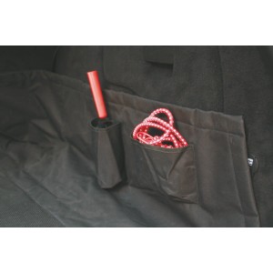 Tappetino bagagliaio nero (160x130cm) con tasche per accessori auto.