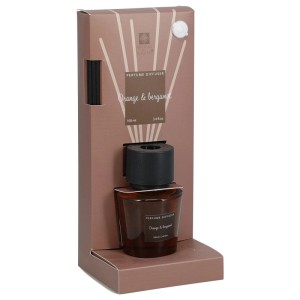Raumduft-Set Orange & Bergamotte mit Glasflakon und Rattan-Sticks.