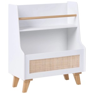 Étagère enfant Jackit blanche en MDF avec pieds en pin, façade en rotin et deux étagères. Style scandinave pour chambre d'enfant.