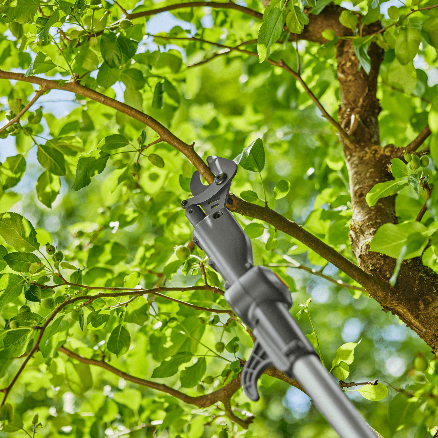 Gardena AkkuTeleskopBaumschere HighCut 250/18 V P4A ReadyToUseSet