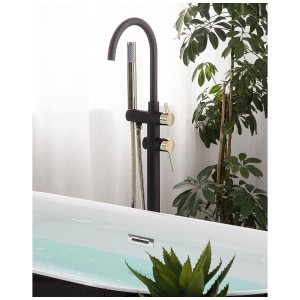 Miscelatore per vasca freestanding Tugela nero-oro con doccetta e design curvo.