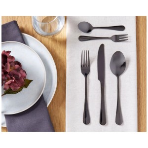 Set de couverts Beliani Fusilli 30 p. en acier inoxydable noir brillant. Couteau, fourchette, cuillère sur serviette.