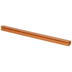 Goulotte de câbles, 16x10 mm, 2 m, aspect bois de cerisier pour distribution moderne.