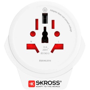Skross® Reiseadapter World to Europe mit USB-Anschluss für Steckdosenleisten.