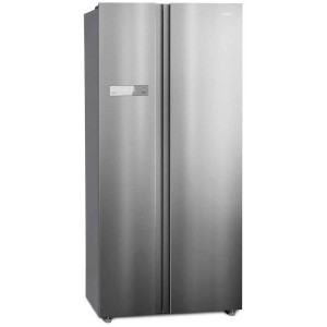 Side-by-Side Kühlschrank aus Edelstahl mit 592 l Volumen.