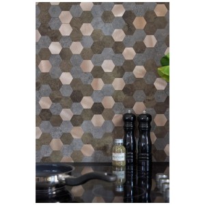 D-c-fix Wandfliese Metal & Stone Hexagons Kupfer-Braun an Küchenwand.