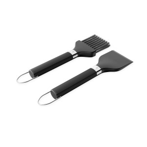 Set pulizia Weber Premium 2 pezzi nero: spazzola e raschietto con manici ergonomici per griglie.