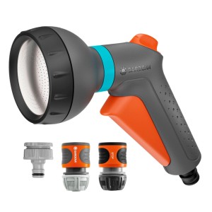 Set base Gardena Classic con doccetta, raccordi per rubinetto e tubo per irrigazione giardino.