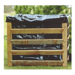 Compostiera Windhager con rivestimento nero per proteggere da essiccamento e marciume.