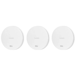 Drei weiße Hombli Rauchmelder 2+1 für Hausautomation. Intelligenter Schutz vor Rauch.