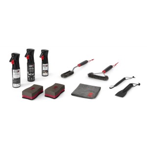 Kit de nettoyage Weber 10 pièces pour barbecues à gaz émaillés : brosses, éponges, grattoir, spray et chiffon.