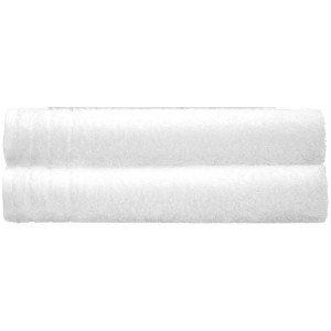 Deux serviettes de douche Kleine Wolke Royal en coton blanc neige, 70x140 cm.