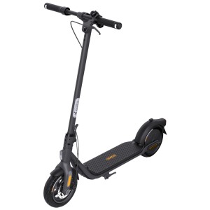 Schwarzer Segway Ninebot E-Kickscooter F2D für Erwachsene. E-Bike mit Scheibenbremsen und Blinker.