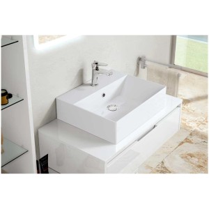 Vasque à poser rectangulaire en céramique blanche (50x42 cm) montée sur meuble sous-vasque.