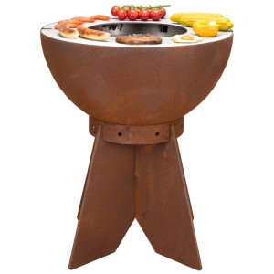 Nouvel Feuer- und Grillkugel Fireball U aus Stahl, Rostoptik, mit Grillgut.