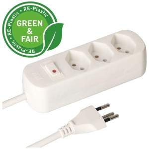 Multiprise blanche Max Hauri Basic Line avec trois prises et interrupteur.