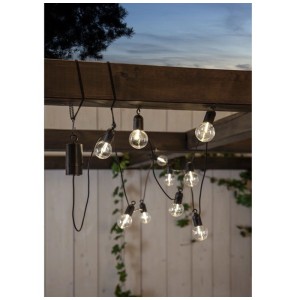 Guirlande lumineuse LED Star Trading Fiesta avec 10 LED blanc chaud sur structure en bois.