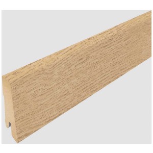 Plinthe Egger L623 Berdal chêne brun clair, 60x17mm, pour une finition murale propre.